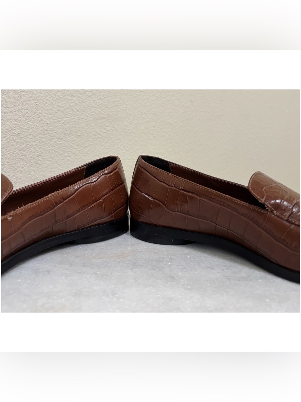 Everlane Size 7.5 Brown Women's Leather Loafers Slip On Made in Italy - Picture 4 of 9